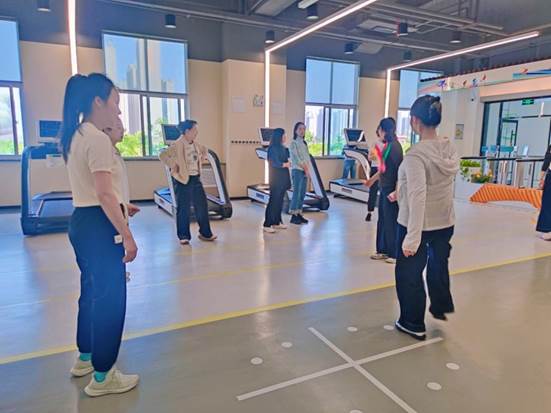 说明: H:\近期工作\4月17日-运动会\体育节\微信图片_20260417091219_598_149.jpg