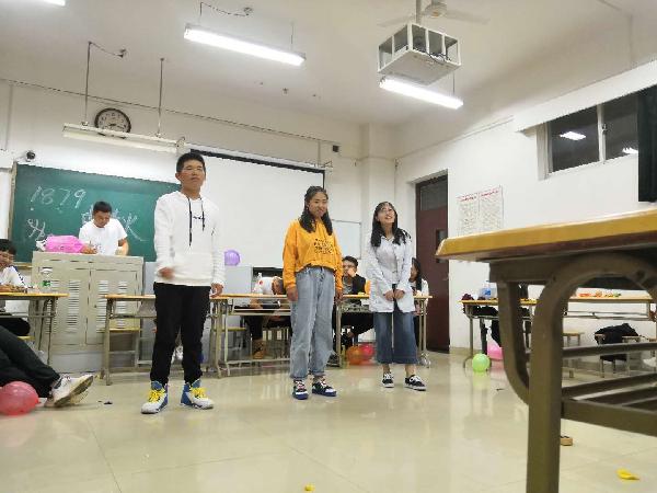 在校新生中秋才艺表演 在校新生中秋才艺表演